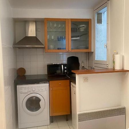Jolie Appartement A Paris Exterior photo