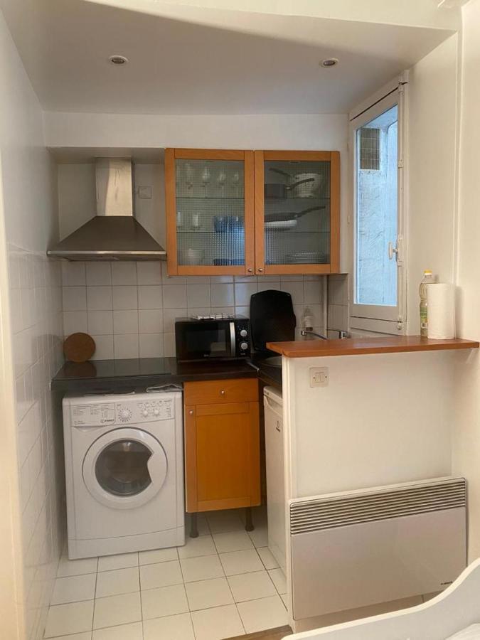 Jolie Appartement A Paris Exterior photo